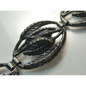Older Vintage Sterling Silver Bracelet Textured Oval Leaf Links